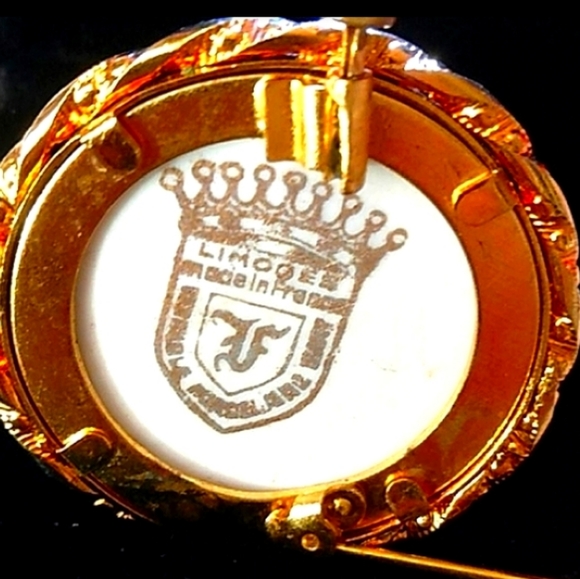 Limoges Vintage Hand-Painted Enameled Brooch - Picture 3 of 8